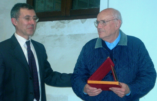 Laganà Franco premia Alvaro Pespani